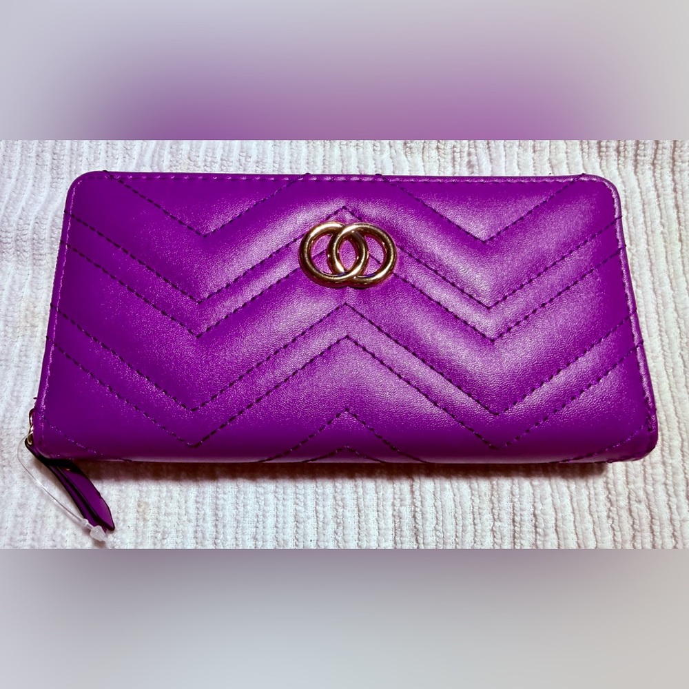 Francesca's Collections Purple Chevron Quilted Zip Wallet with Gold Rings